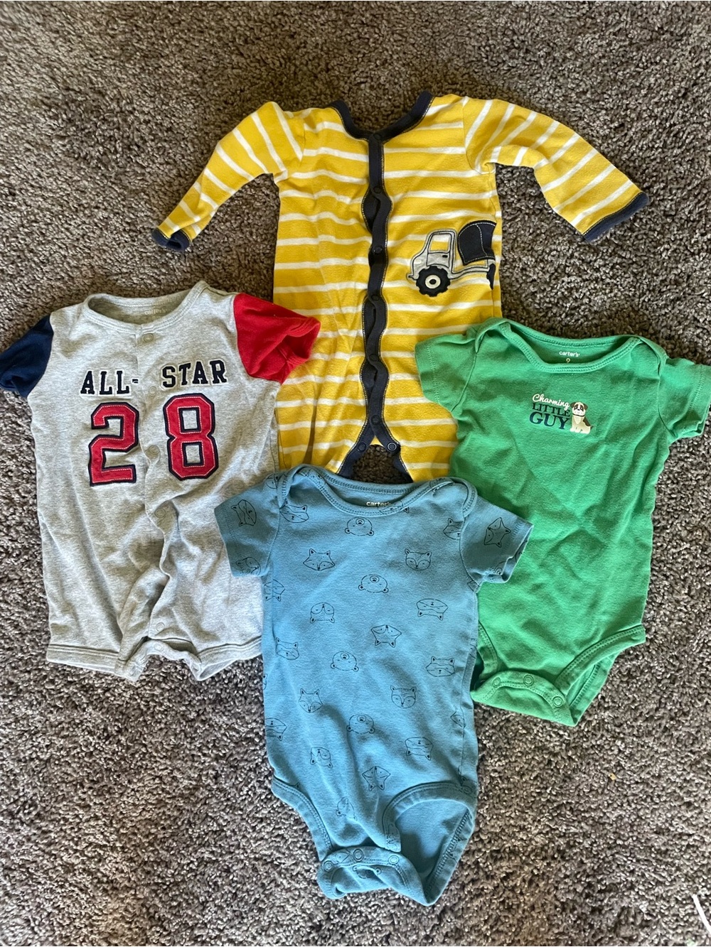 Carters 9 mo boys clothing bundle!